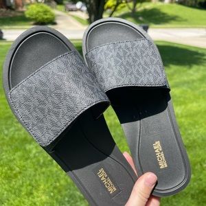 michael kors slides